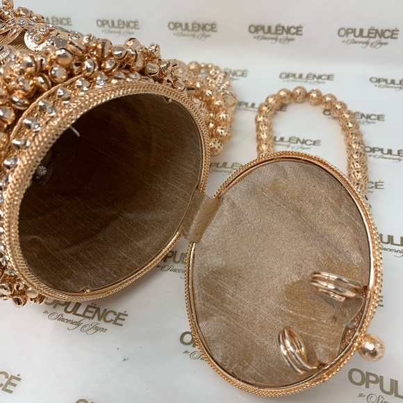 Rose Gold Luxe Purse - Picture 6 of 6